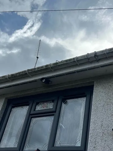 Complete Exterior Property Clean Including Driveways, Gutters, Fascias and Soffits (image 2 of 6)