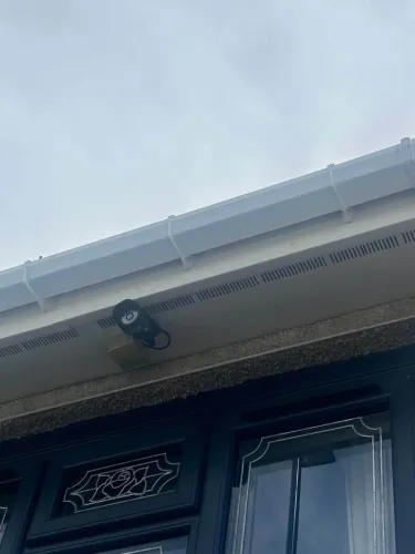 Complete Exterior Property Clean Including Driveways, Gutters, Fascias and Soffits (image 4 of 6)