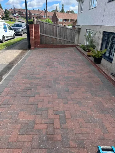 Complete Exterior Property Clean Including Driveways, Gutters, Fascias and Soffits (image 5 of 6)